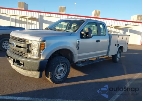 2017 Ford F-250 Xl z USA, uszkodzony, nr VIN 1FD7X2B69HEE35729